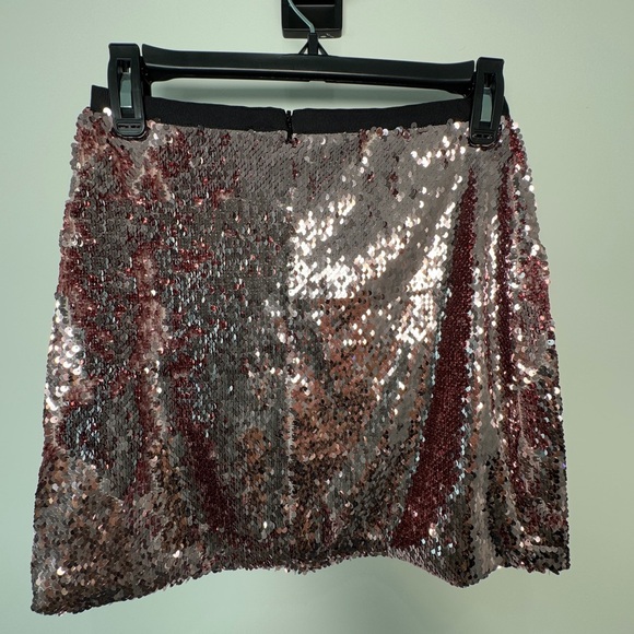 Topshop Shimmering Pink Sequin Mini Skirt - Picture 4 of 5